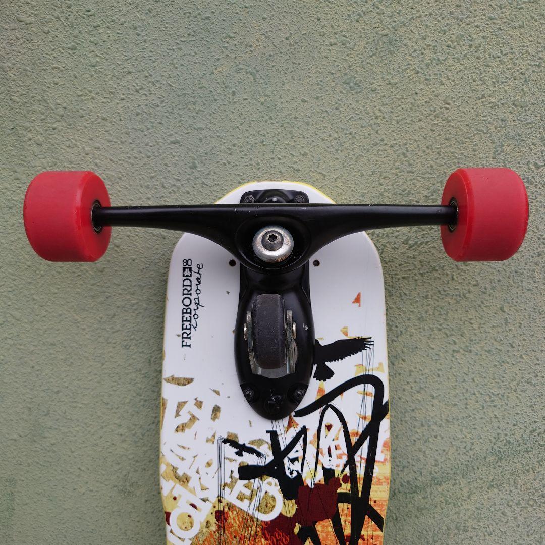 FREEBORD アートグラフィック スケートボード 値下げ中
