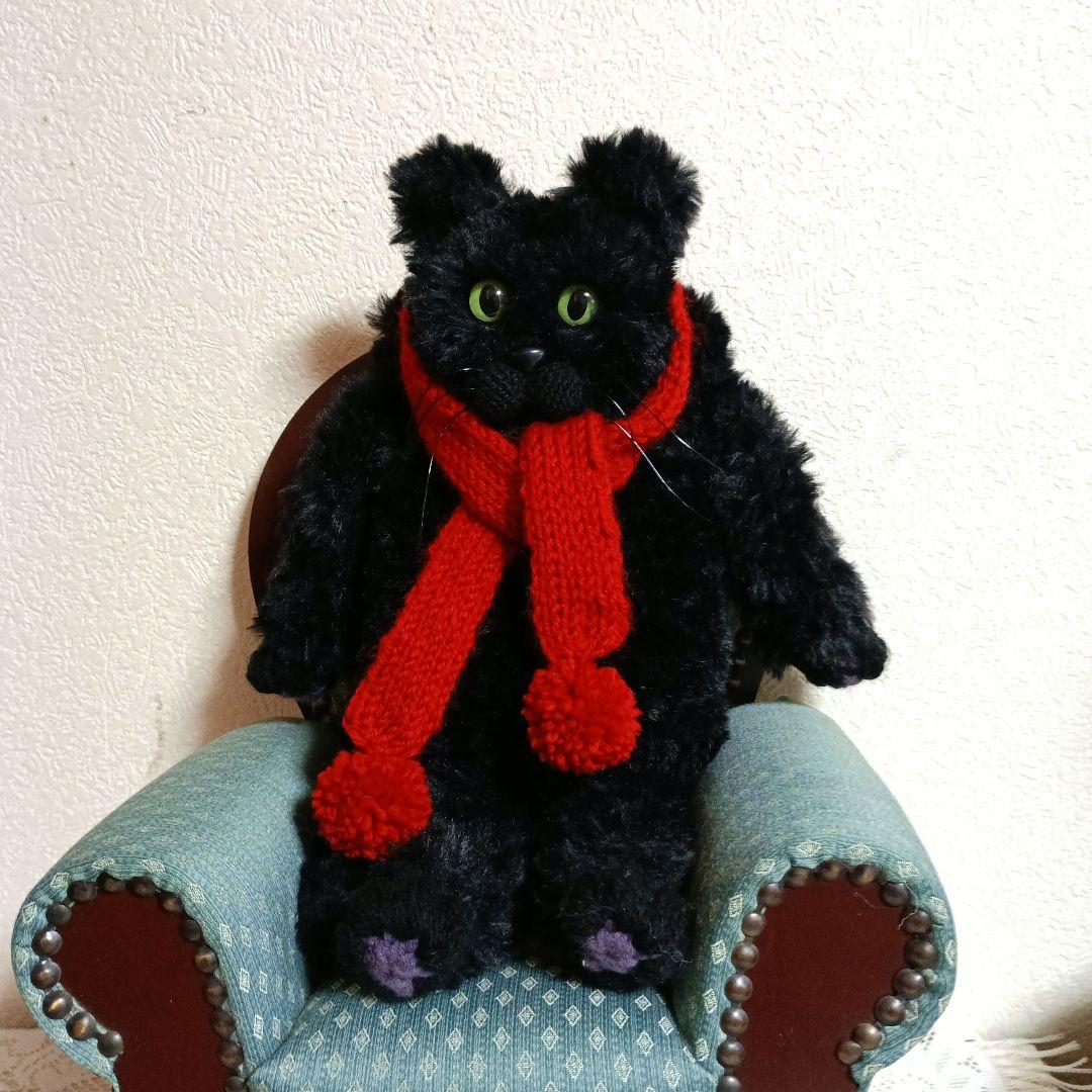 ポシェット　黒猫　スマホポーチ　あみぐるみ 月に5匹ほど作ってます）お利口な黒猫・スマホポシェット【くろねこ