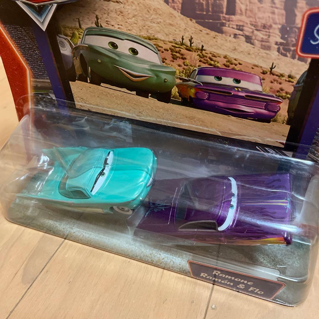 ★レア★新品未開封★カーズ★ムービーモーメント4 フロー＆ラモーン