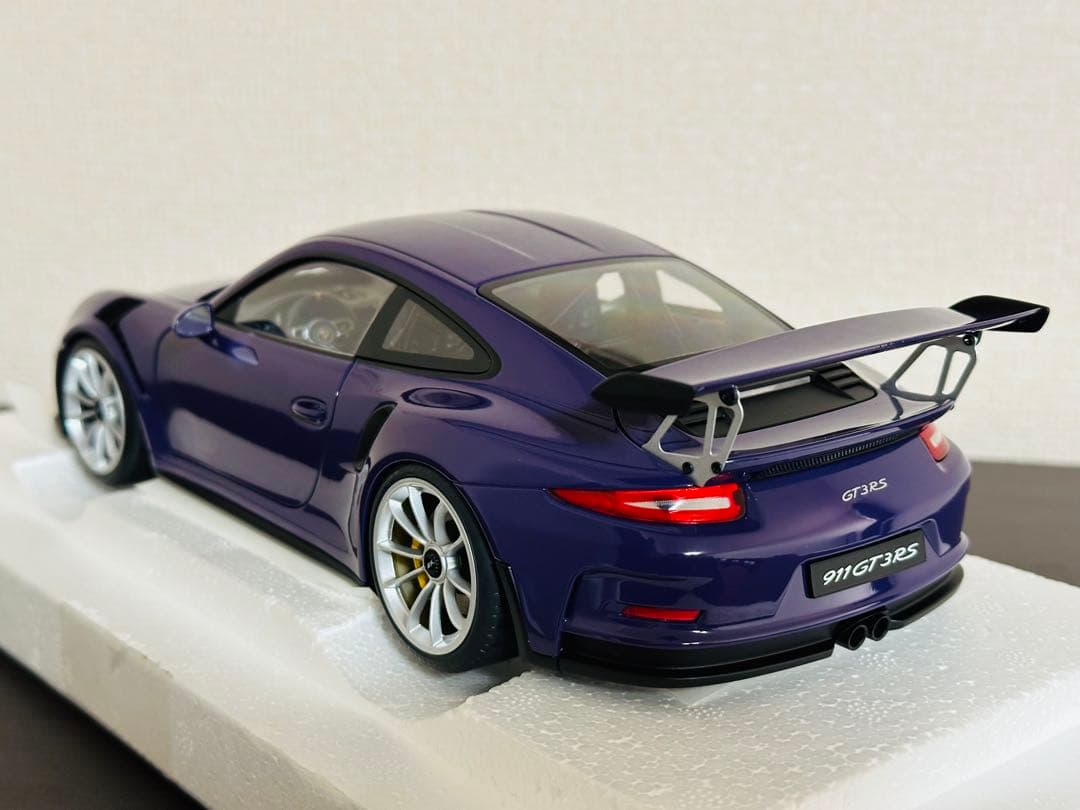 オートアート PORSCHE 911 GT3 RS