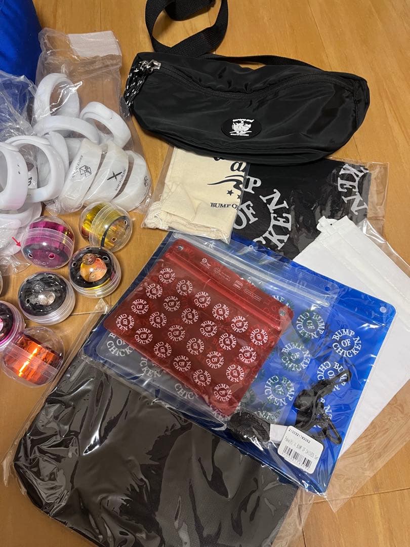 BUMP OF CHICKEN グッズ ポスター ポーチ｜POUCH × BUMP OF CHICKEN