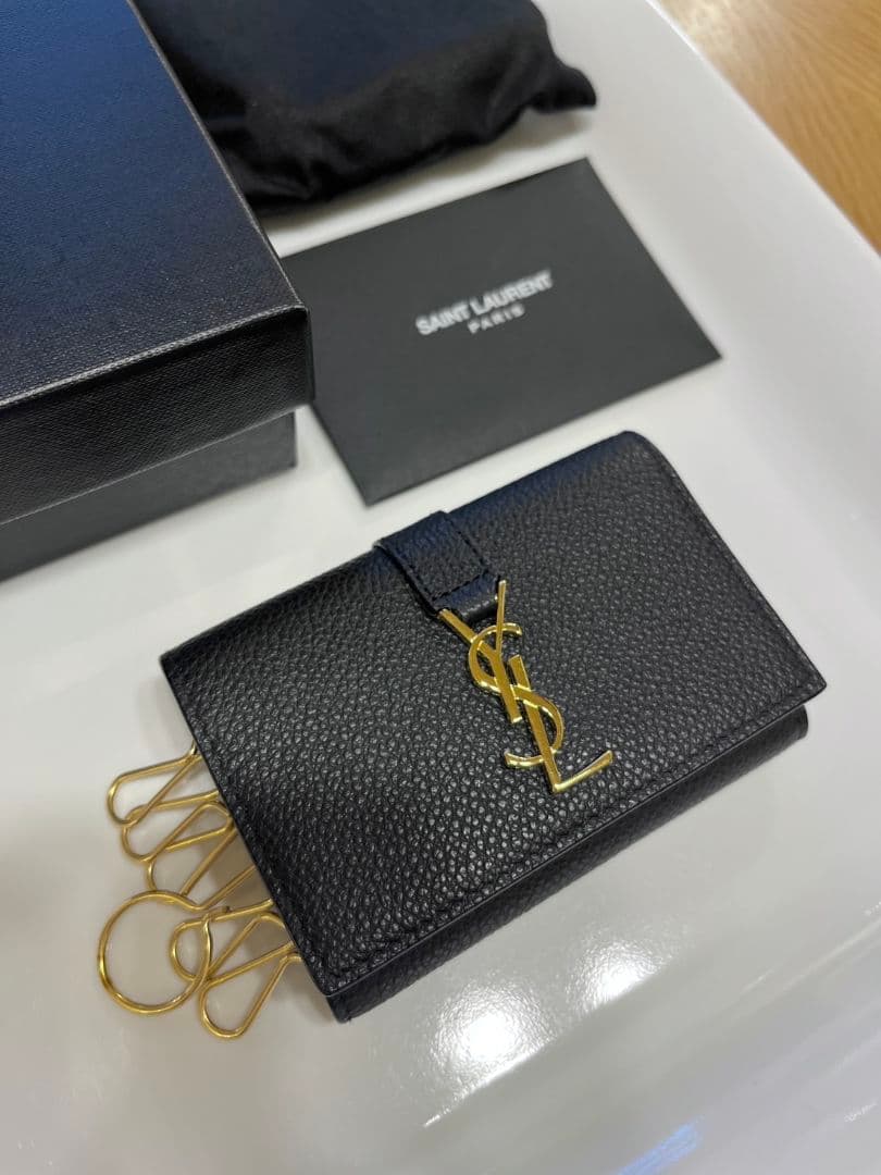 未使用級 YSL イブサンローラン ブラック レザー キーケース