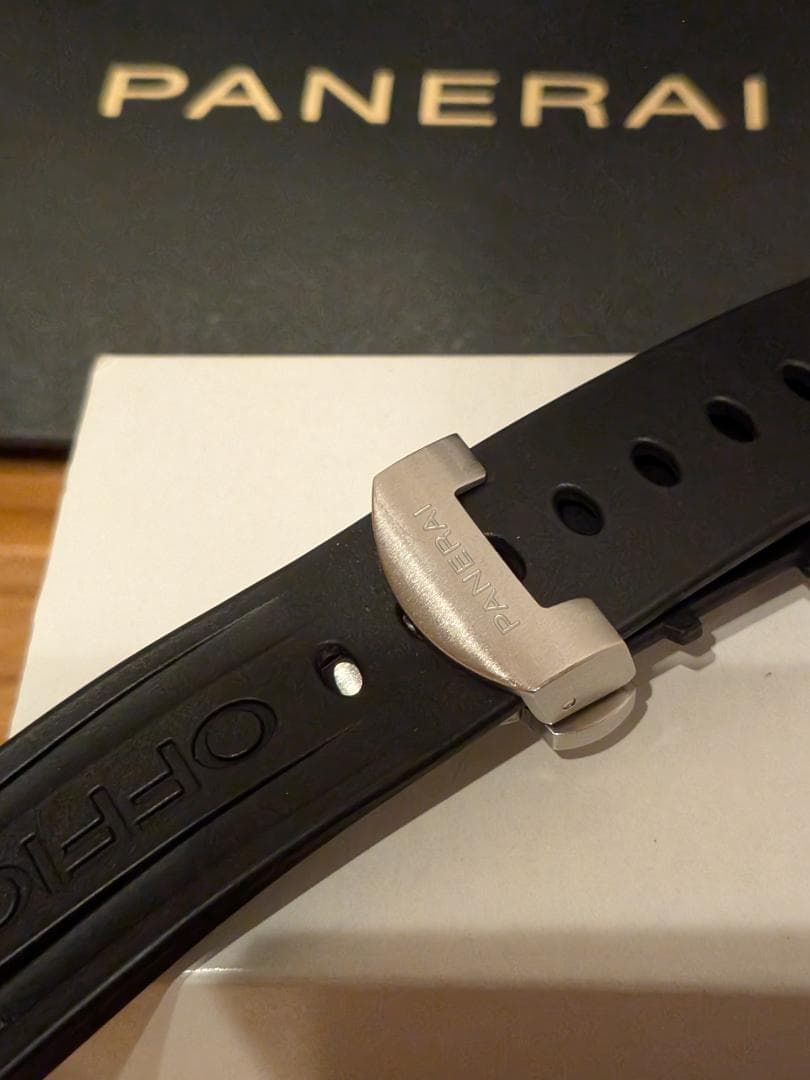 PANERAI 純正Dバックル、純正ブラックラバーベルト