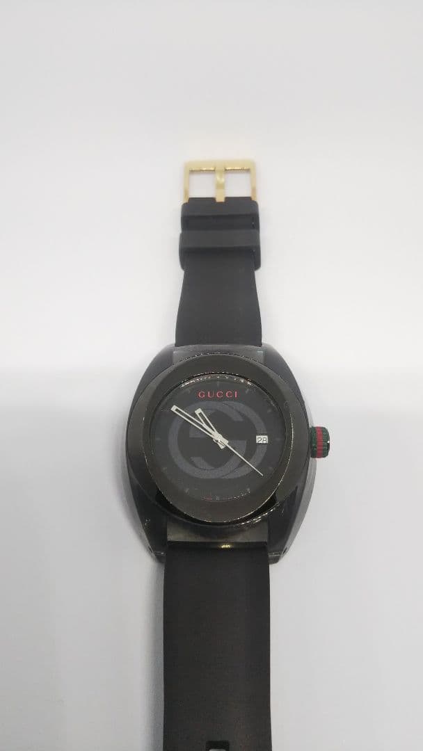 【電池交換済み】GUCCI シンク ブラックラバーベルト 時計