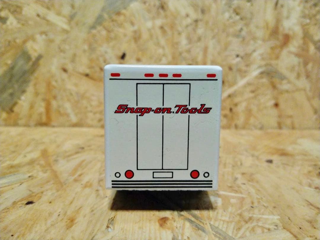 スナップオン　スナップオンバン　ミニカー　ホワイト