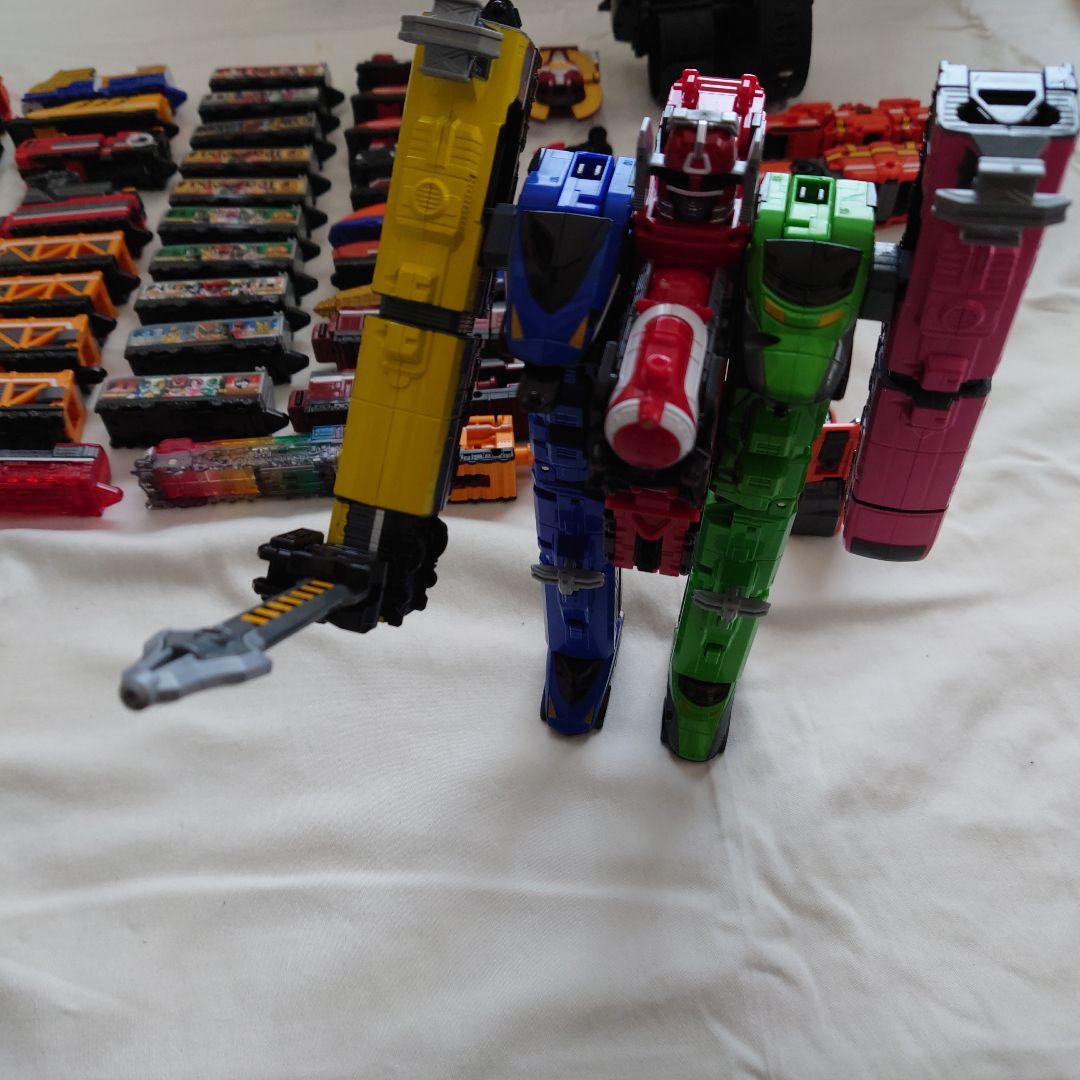 トッキュウジャー】戦隊ヒーロー トレインフィギュアセット バンダイ