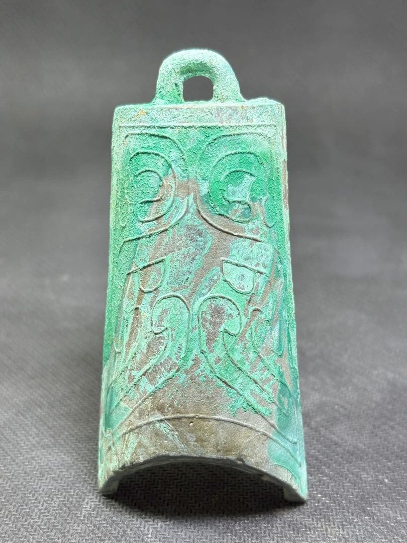 周時代 獣面文様 青銅編鐘 銅製の彫刻 中国古美術 極細工 工芸品 美術品置物 周時代 獣面文様 青銅編鐘 銅製の彫刻 中国古美術 極細工 工芸