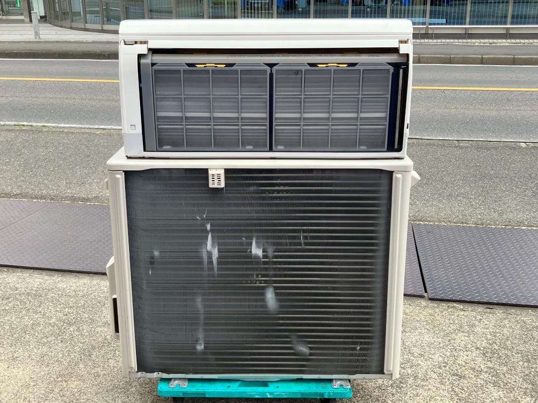 愛知岐阜/送料込☆日立 5.6kWエアコン RAS-X56J2 18畳 20年製