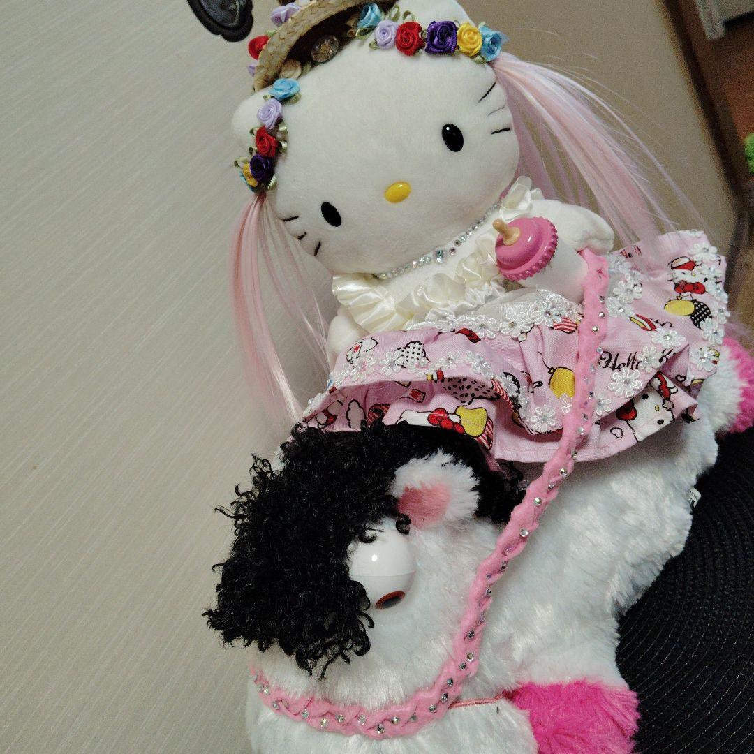 hello Kitty ハローキティ 馬のぬいぐるみ付き人形 sanrio