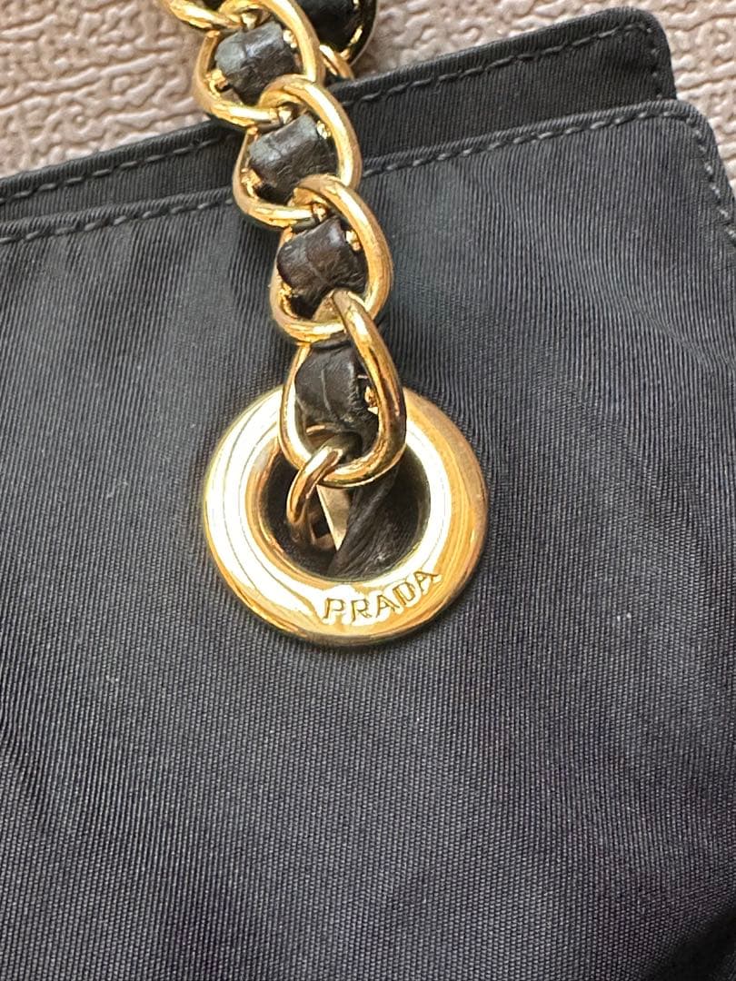 PRADA ブラック ナイロンバッグ