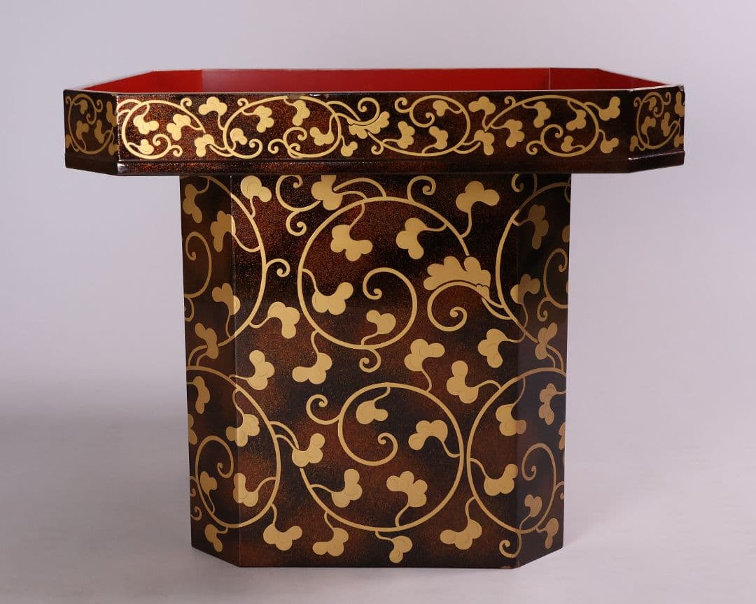 唐草蒔絵 三宝 高25.5cm 木製 朱塗 三宝台 金蒔絵 仏具【MA685】 唐草