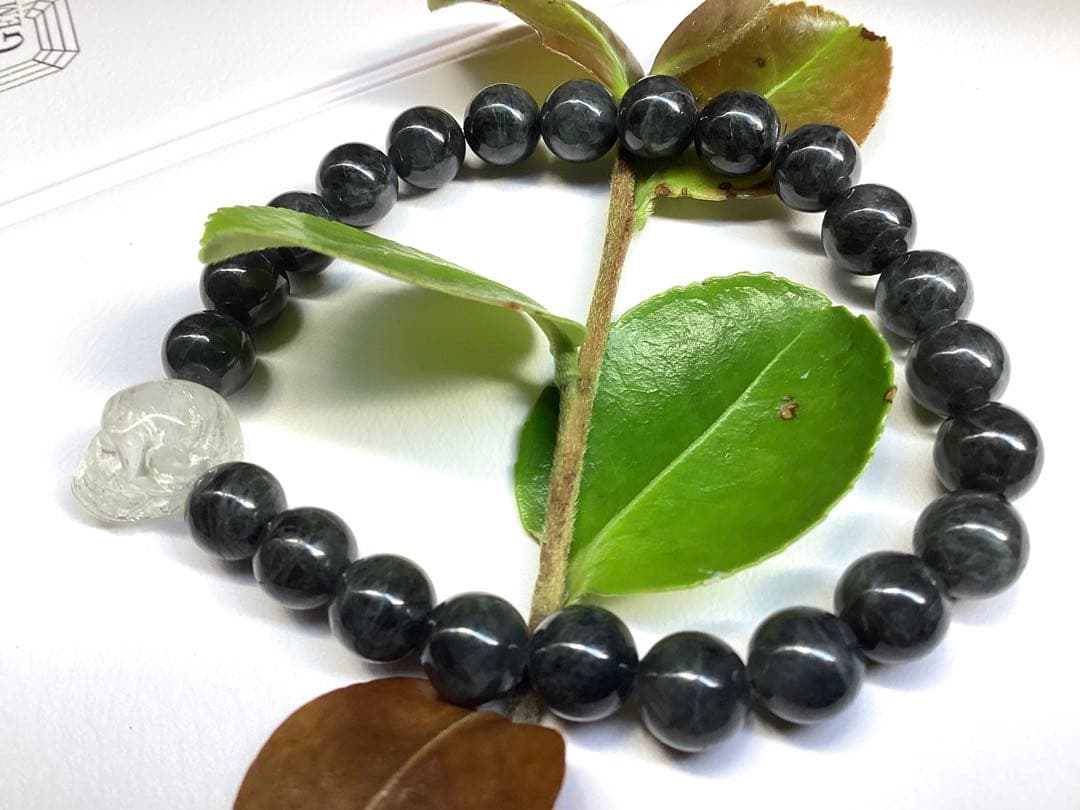 ✳激貴重ブレスレット　ガネッシュヒマール水晶*ドクロ&糸魚川翡翠*薄墨色　鑑別書