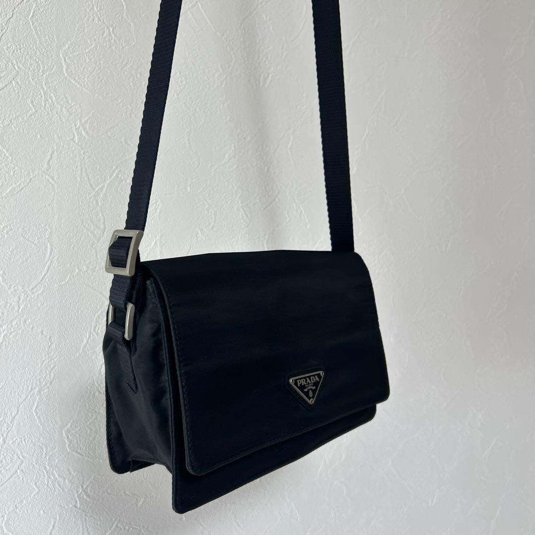 PRADA ミニバッグ