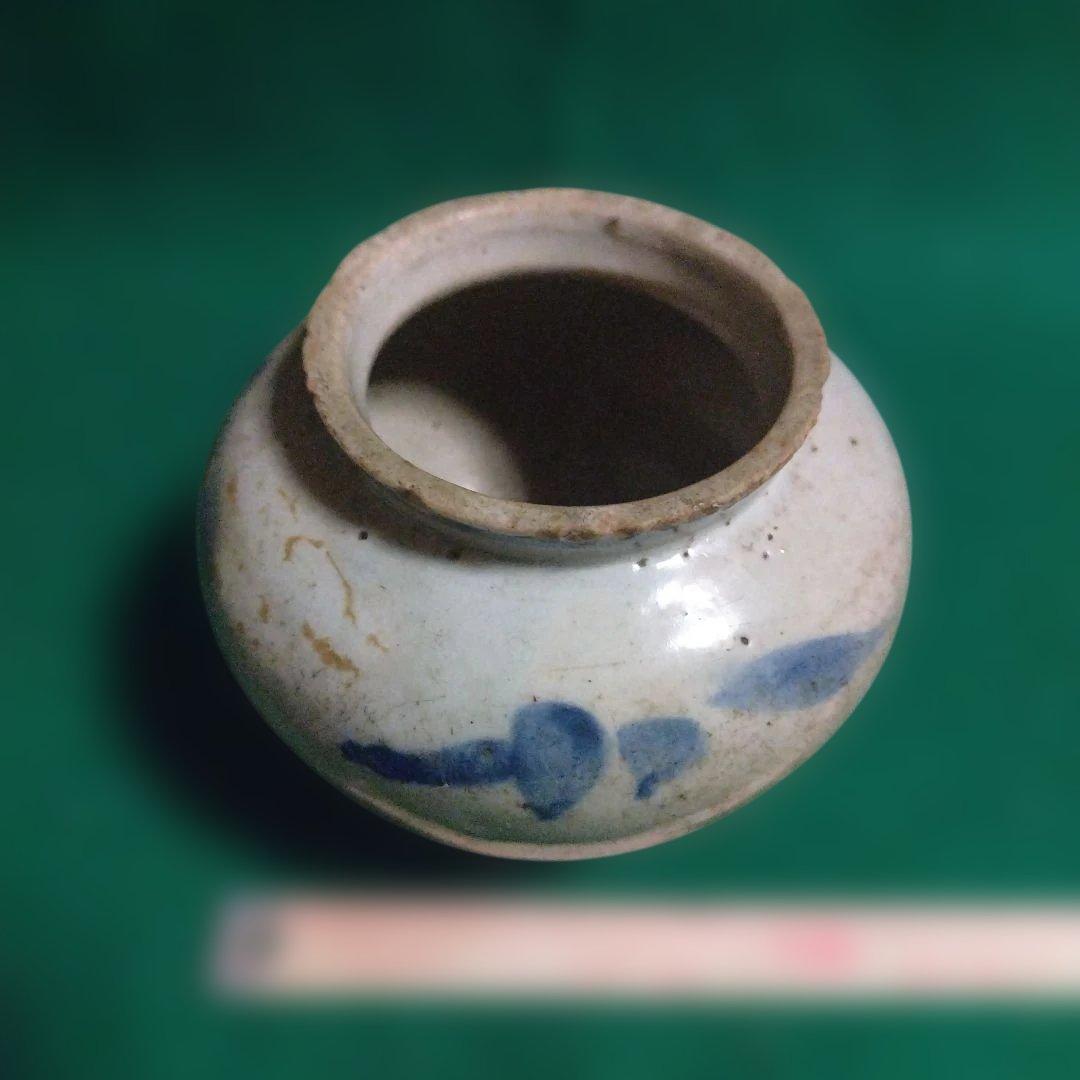 青い模様の陶器の壺 李朝 小壺