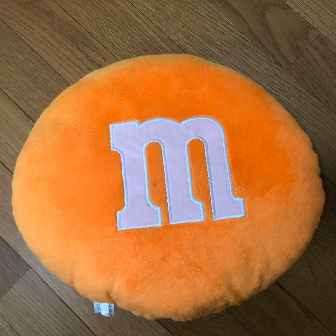 m&ms スポンジボブ　クッションセット