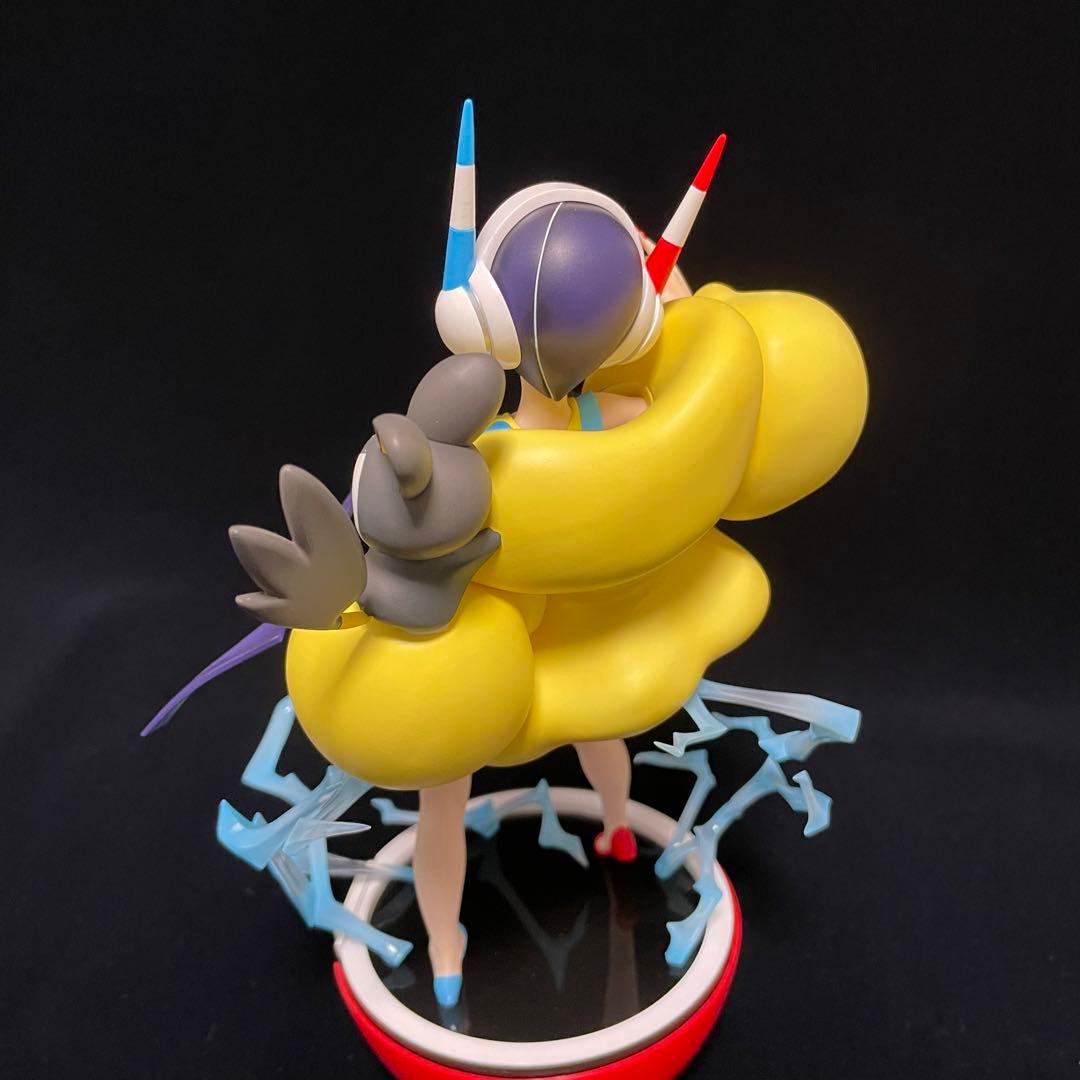 ポケモンセンターオリジナル フィギュア カミツレ＆エモンガ