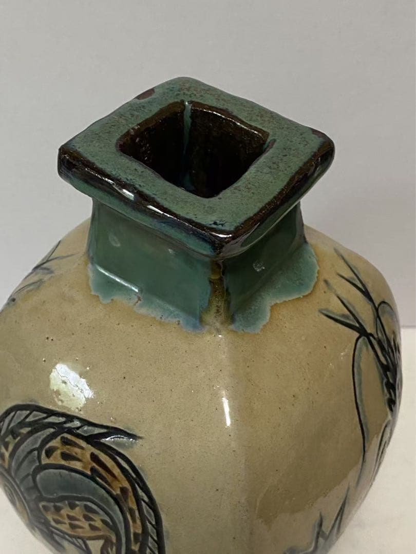 琉球壺屋燒 金城敏男作鱼文海老花瓶花器美品年代物（人間