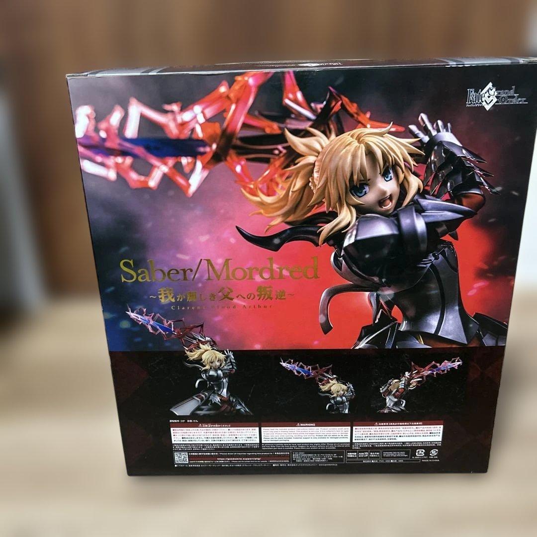 【未開封】Fate/Grand Order セイバー/モードレッド　フィギュア