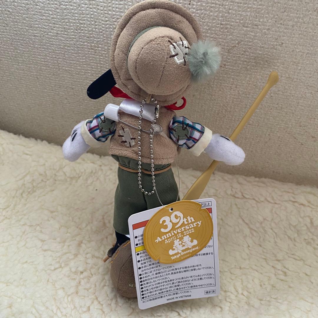 ディズニーランド39周年クリッターカントリー　カヌー　グーフィーぬいぐるみバッジ