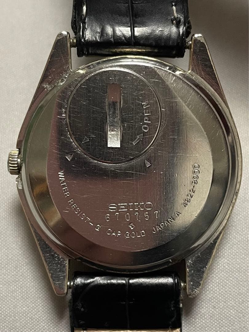 SEIKO KING QUARTZ メンズ腕時計ゴールド 4822-8000