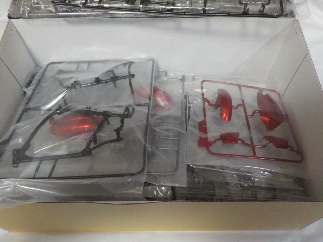 MENG 1/9 BMW R 18 CLASSIC MARS RED プレカラー