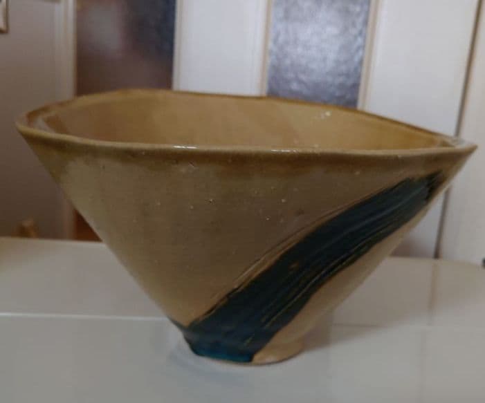 ダイナミックな作品インパクトのある器. ♦️大鉢、♦️本日特別お値下げ‼️