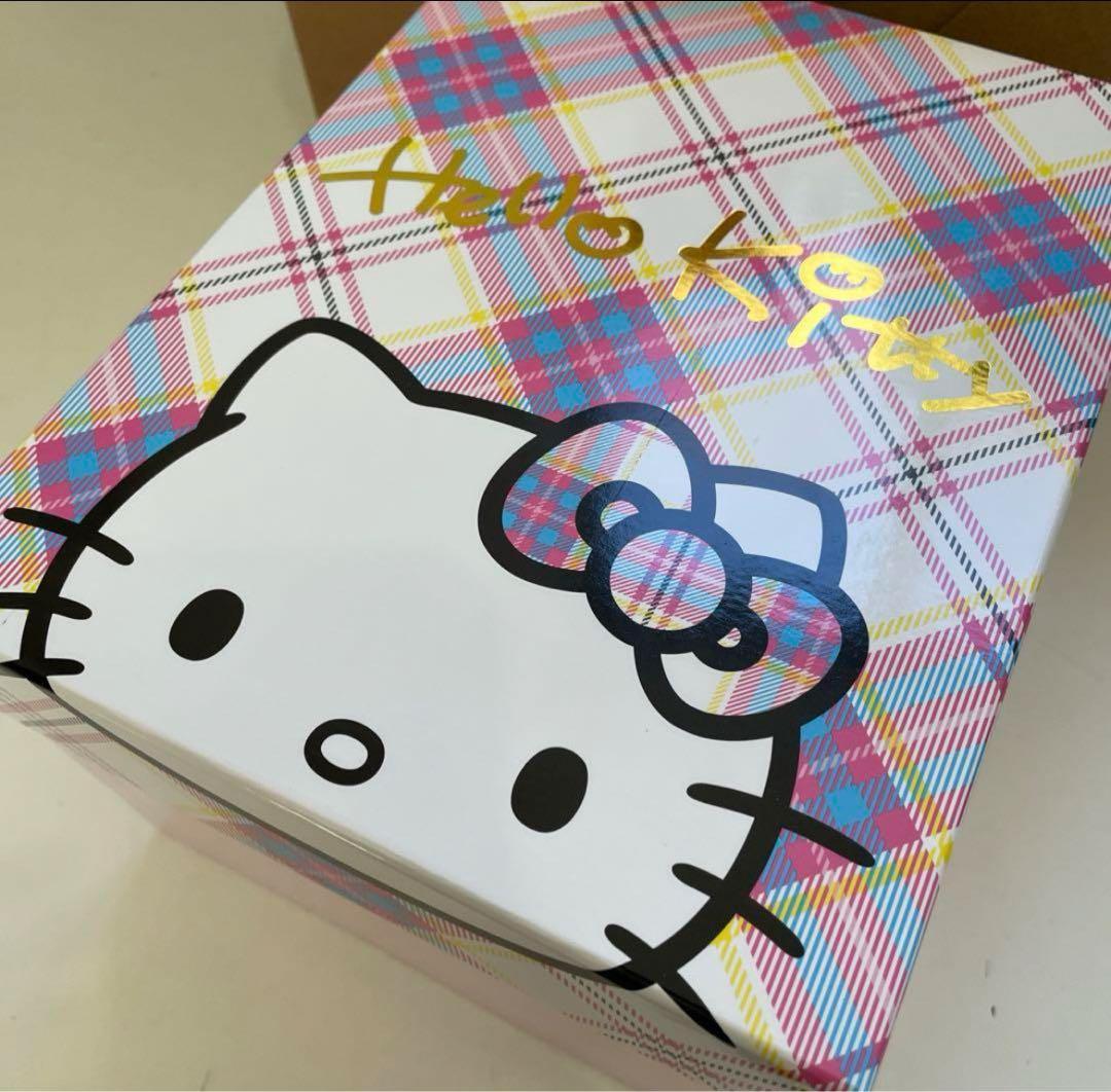 ハローキティ 50周年 ぬいぐるみ　ドレスタータン サンリオ