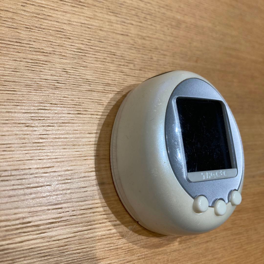 たまごっちプラス カラー ホワイト - メルカリ