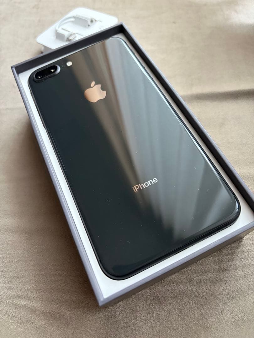 希少/中国版iPhone8 Plus 256GB 完全完備品 / シャッター音無
