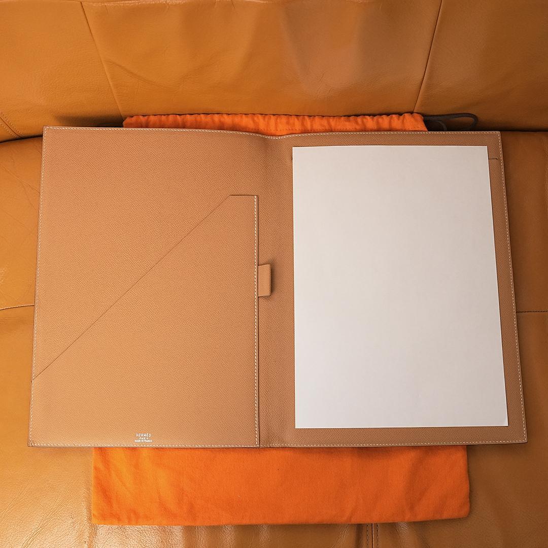 希少美品保存袋付き エルメス A4ノートカバーバイカラーアジェンダ