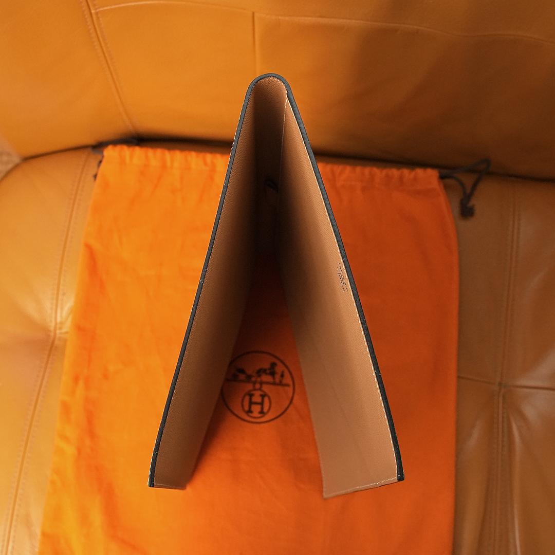 希少美品保存袋付き エルメス A4ノートカバーバイカラーアジェンダ