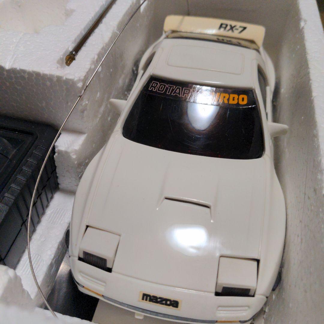 ラジオコントロールカー サバンナRX-7 FC3S フルアクション