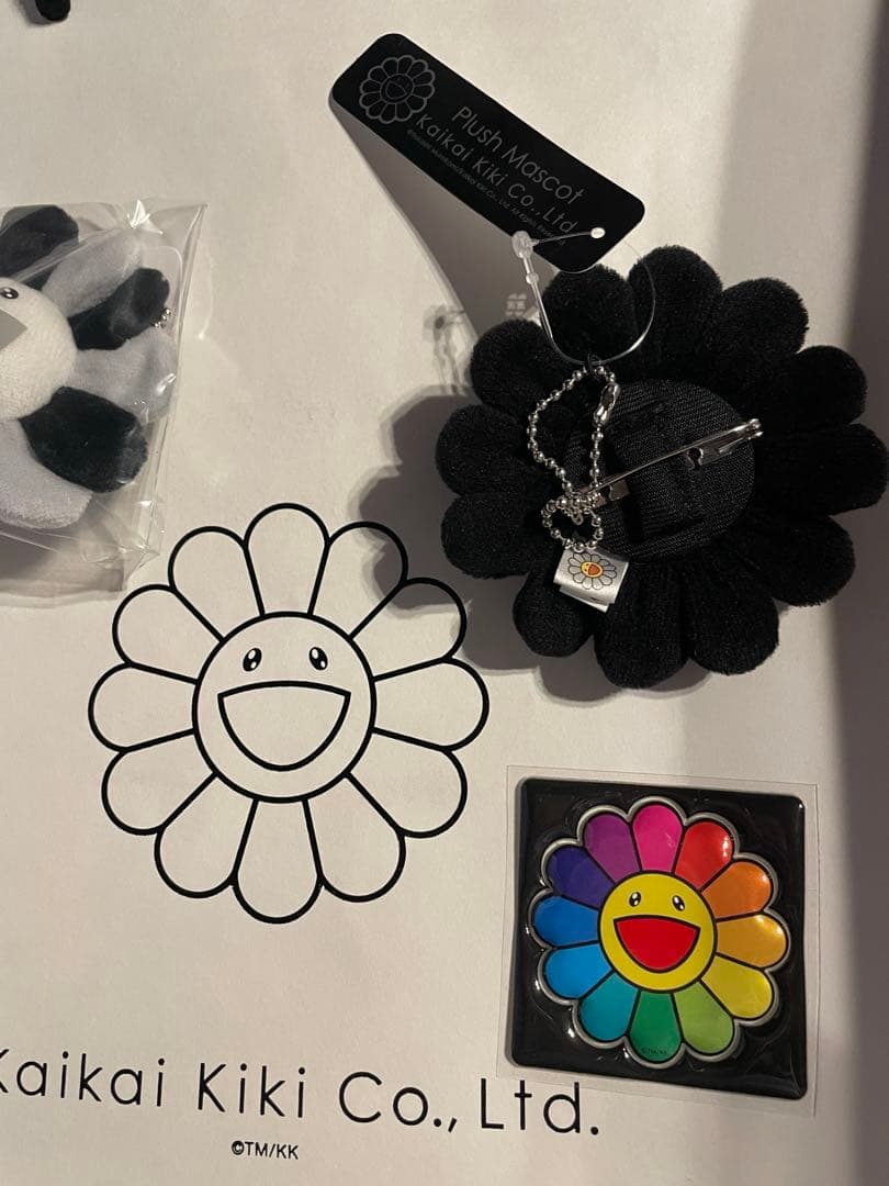 カイカイキキ村上隆お花キーチェーンFlower Key Chain 黒+黑灰
