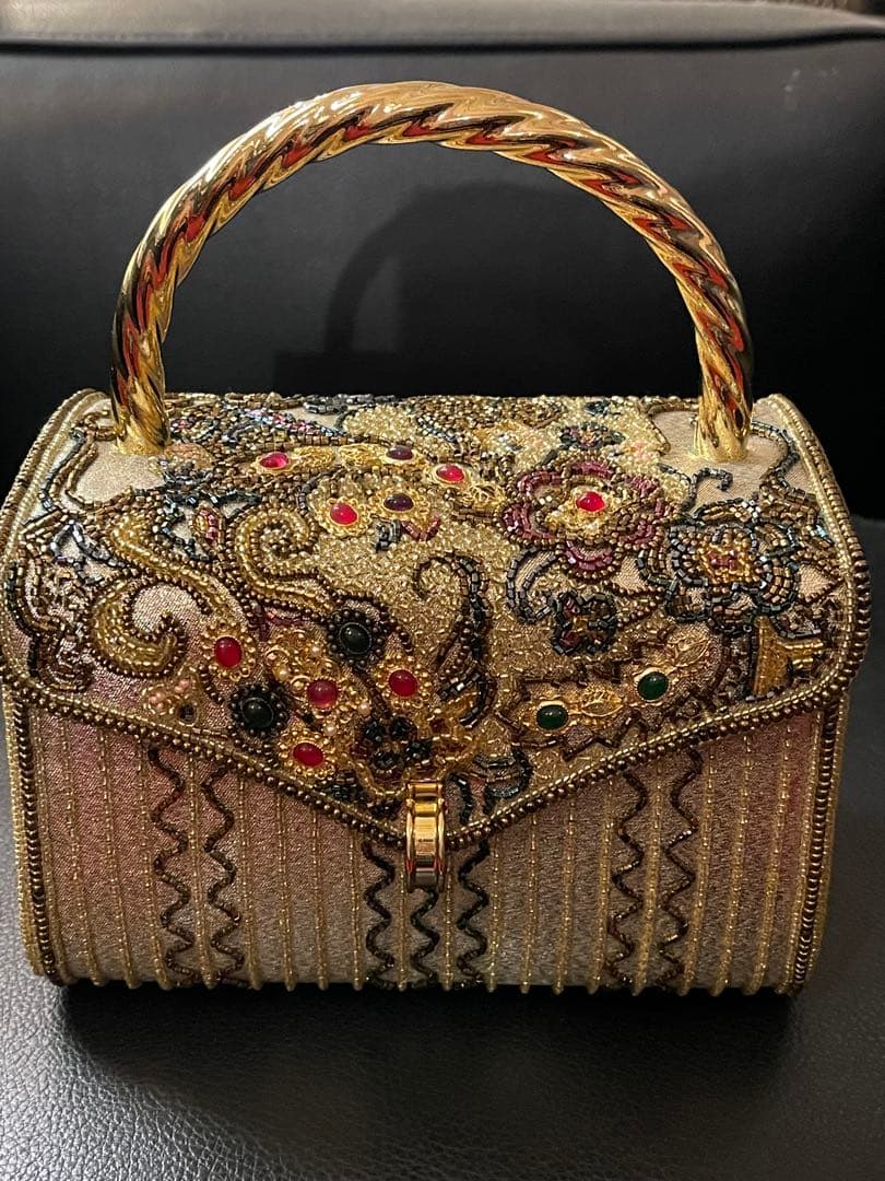 LUMI ビーズ刺繍 ゴールド パーティーバッグ