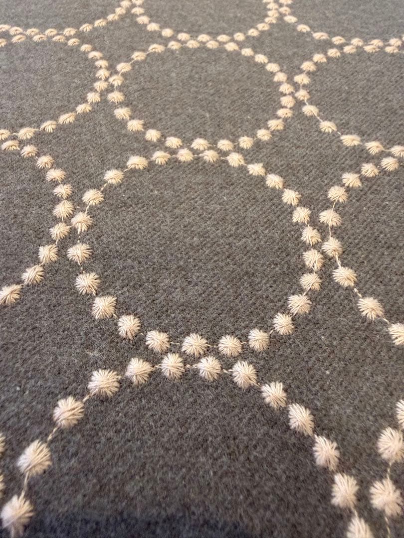 ミナペルホネン生地使用スツール　イス　オットマン チェア　インテリア　家具