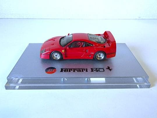 特価 AMR (1/43) フェラーリ F40
