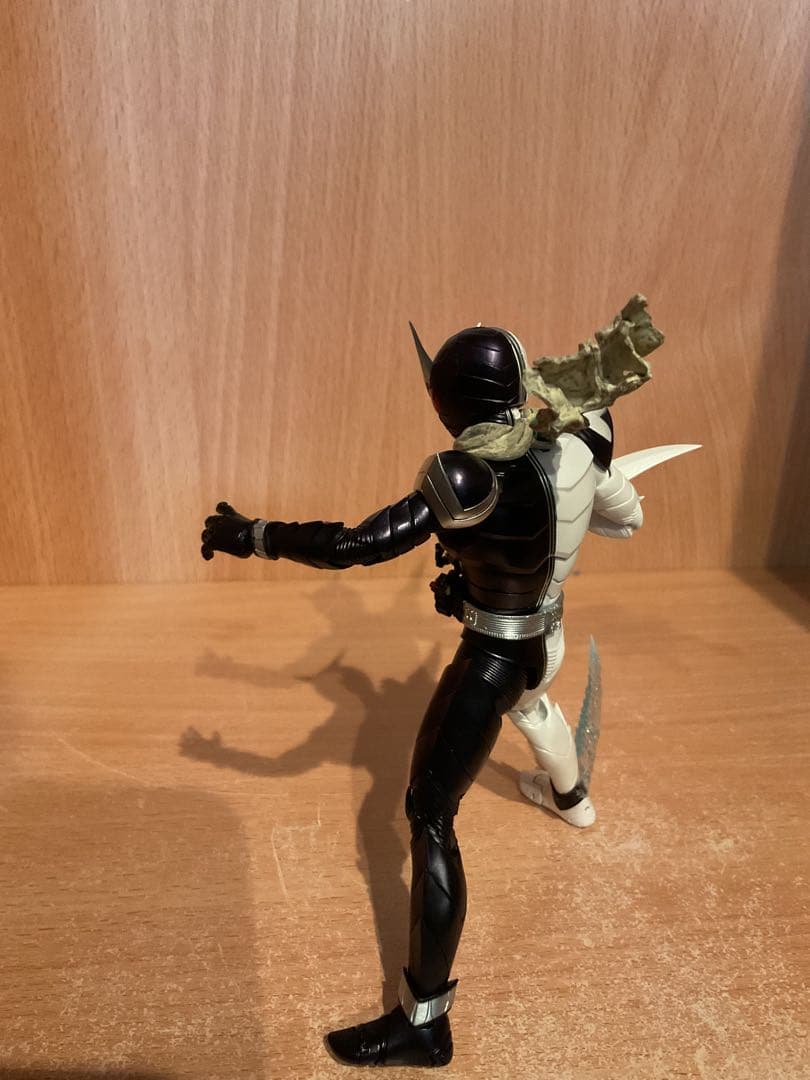 shf 真骨彫 仮面ライダー 目が発光可能カスタム品