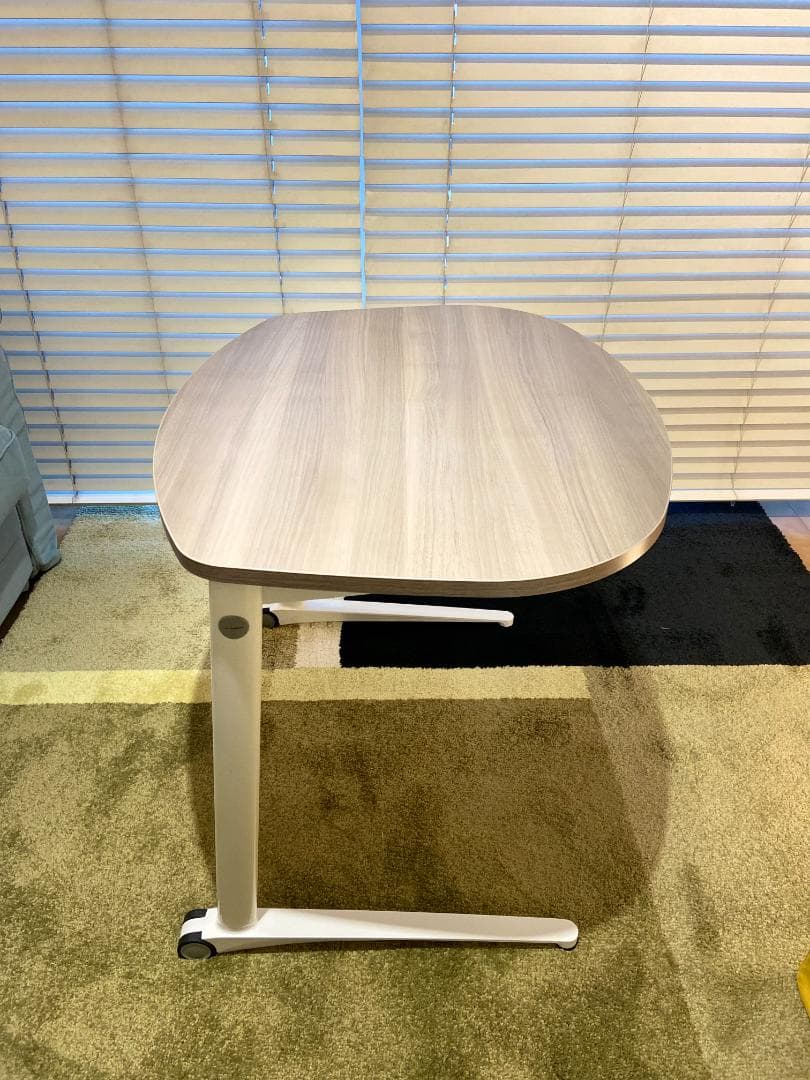 パーソナル テーブル ライブス ノート PC テレワーク シェアオフィス カフェ