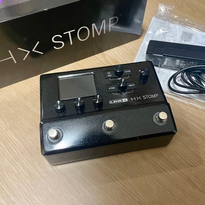 HX Stomp［箱、説明書、ケーブル付き］