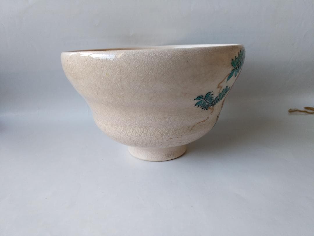 色絵 薩摩焼 藤絵 茶碗 合箱 茶道具 茶器 抹茶碗 美品 です。