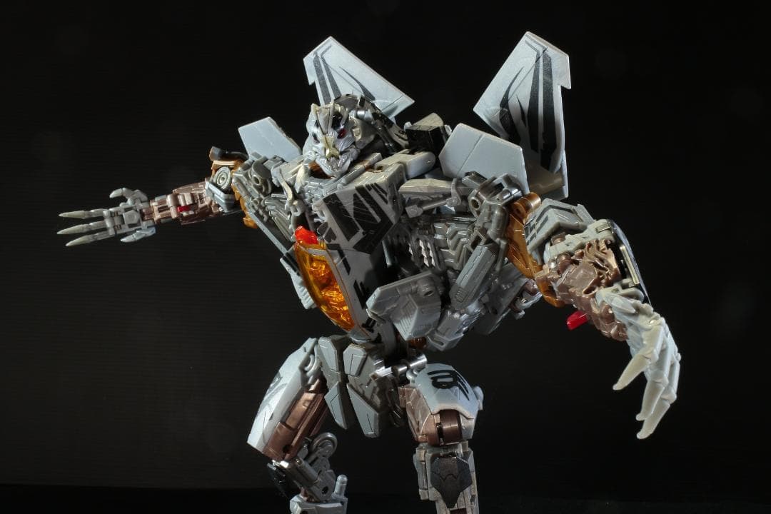 k*y様 中古 ハズブロ　スタースクリーム（海外版 MPM-01）