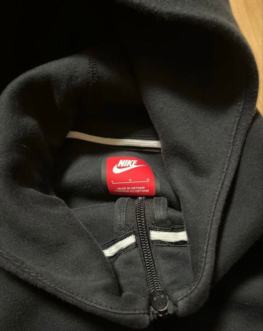 NIKE 反射テックフリース　セットアップ　 (Tee Shine着用)