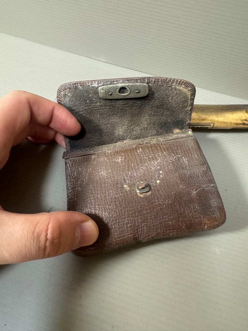 2121 骨董 古い煙草入れ 根付彫刻キセル入れ 時代物