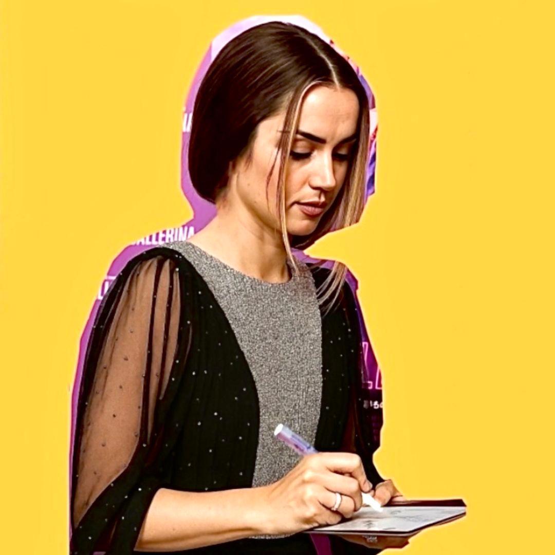 s*y様 アナ・デ・アルマス 直筆サイン入り フライヤー バレリーナ