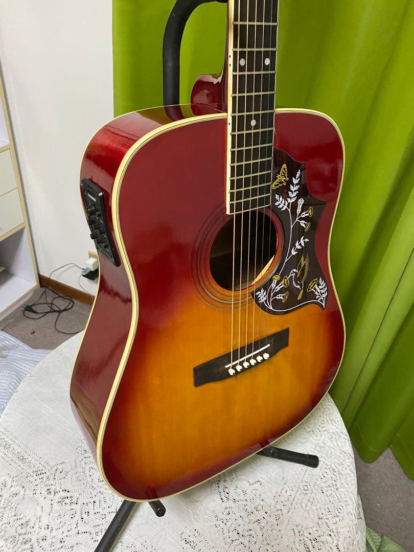 レ*イ様 極上美品by Gibson ハミングバードONKYOエレアコ音出し良好 極上美品by Gibson ハミングバードONKYOエレアコ音出し良好アコギも！