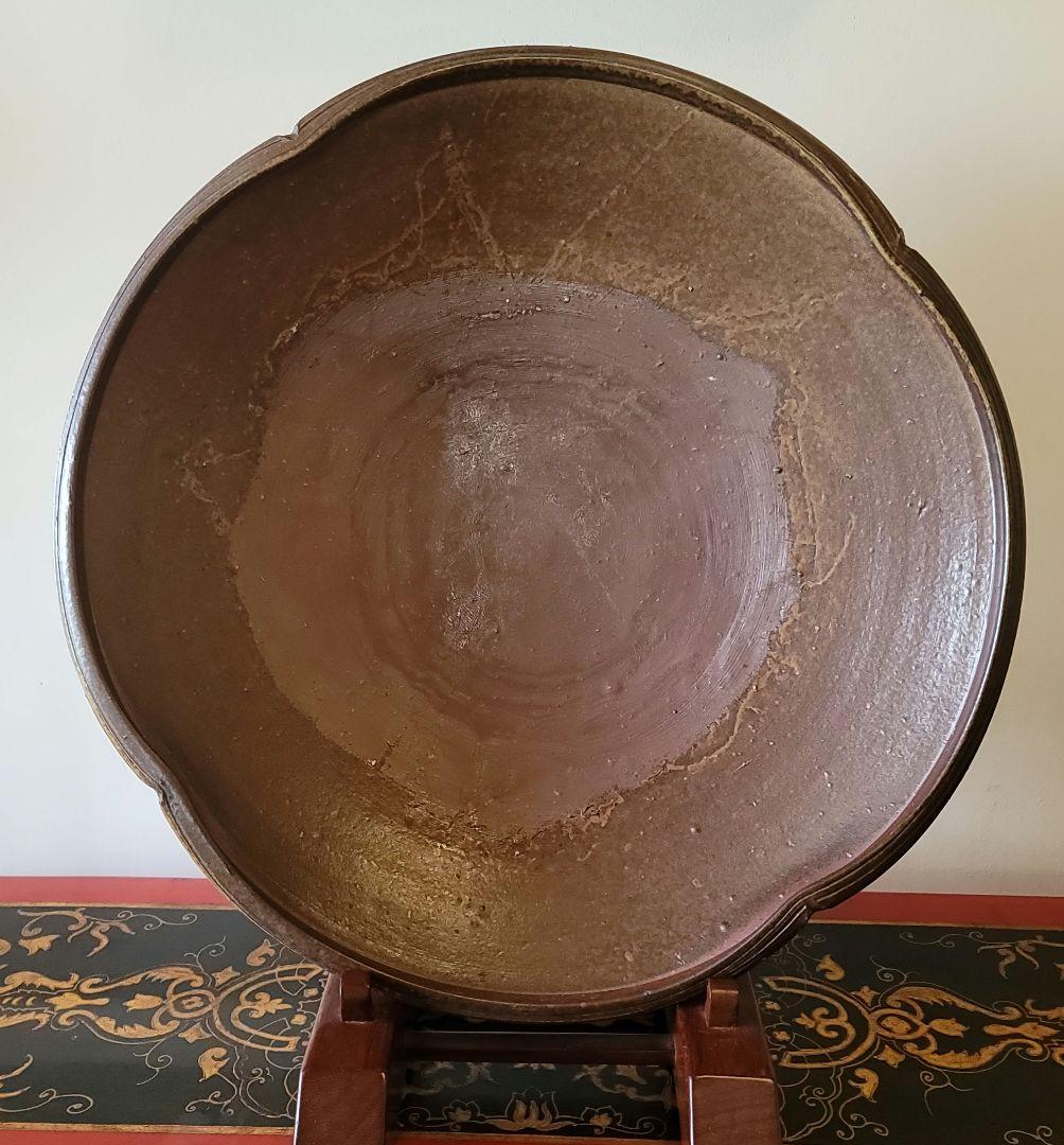 大皿 歪んだ形状が食卓のアクセントになるおしゃれなプレート。