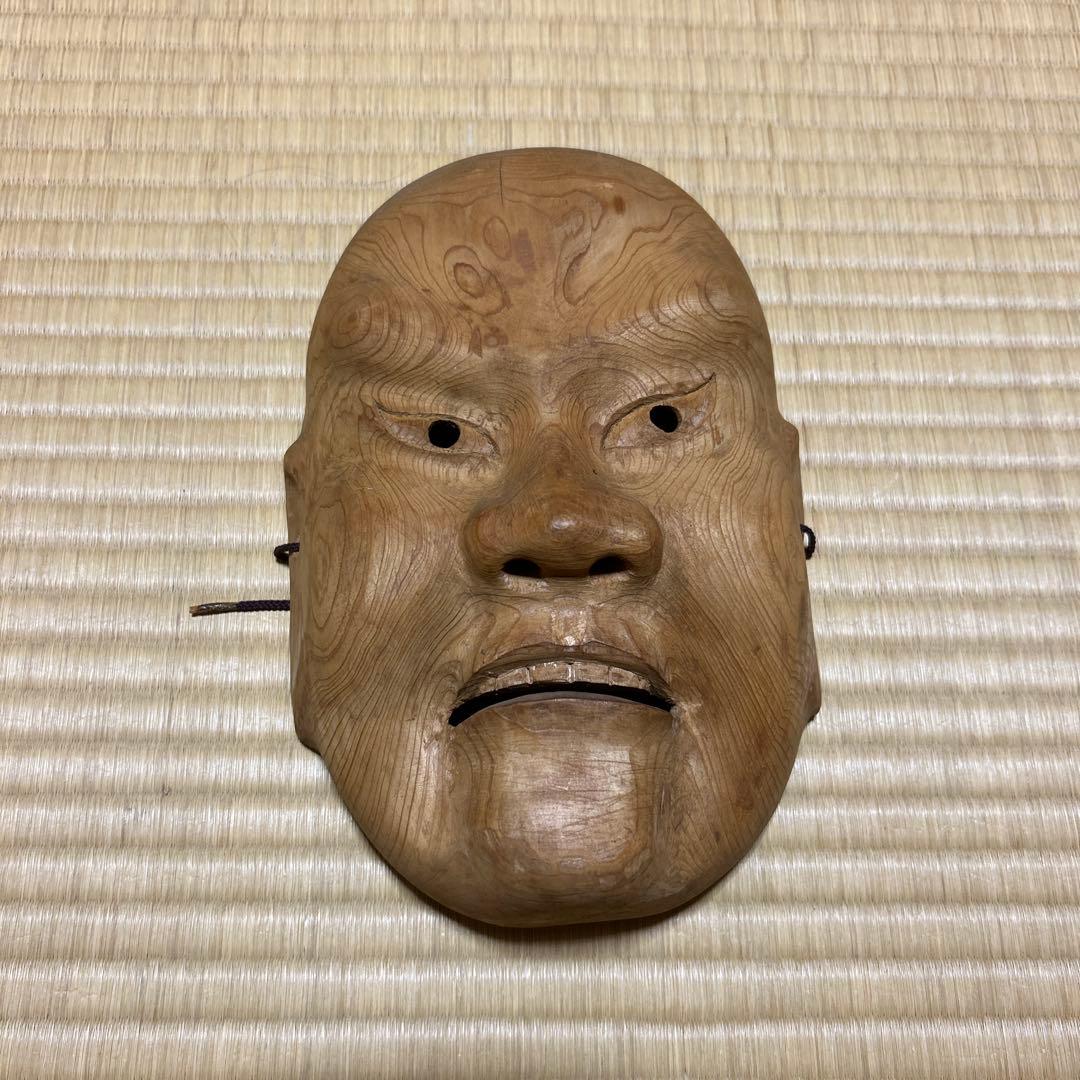 伝統的な日本の木製仮面 お面 能面 写真特集：日本の伝統芸術、