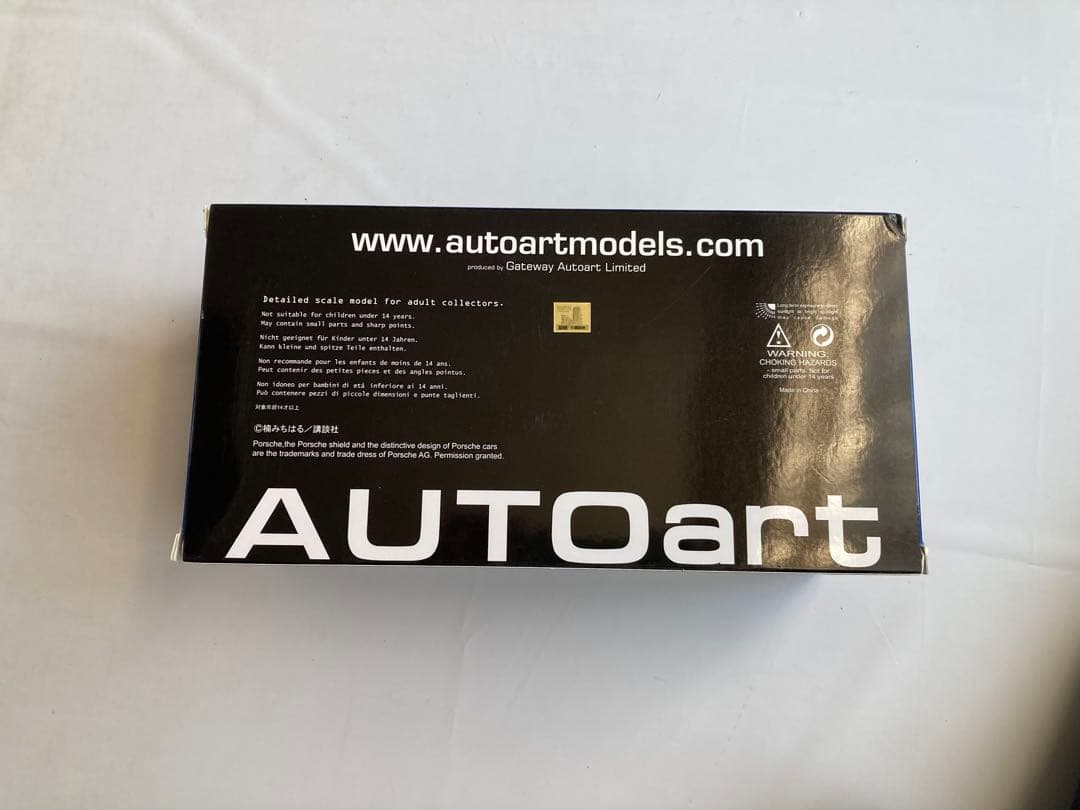 AUTOart 1/18 ポルシェ 911 （930）ターボ 湾岸ミッドナイト