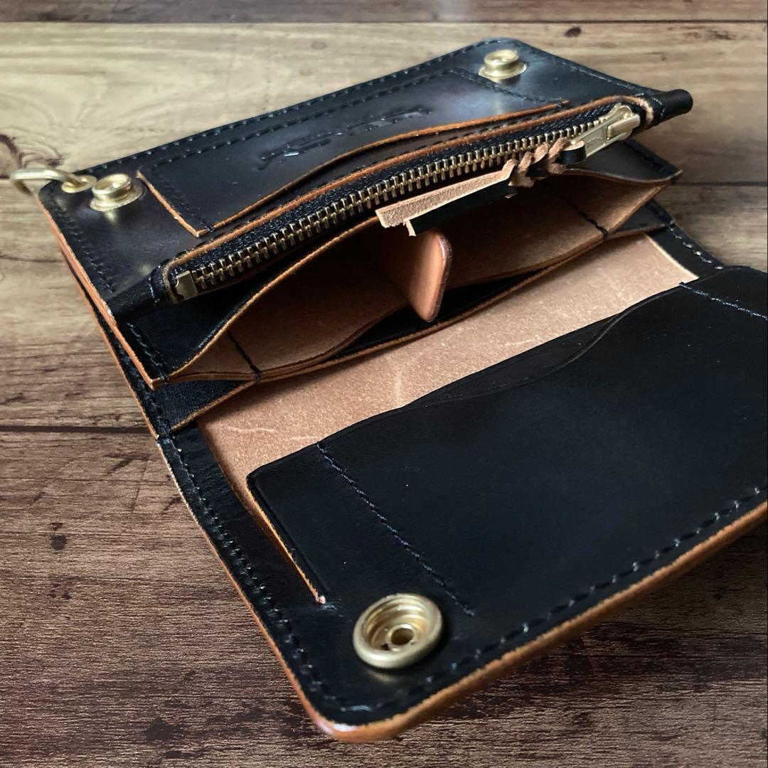 【お札を折らずに収納】姫路レザー トラッカーウォレット150（ミドル）3層