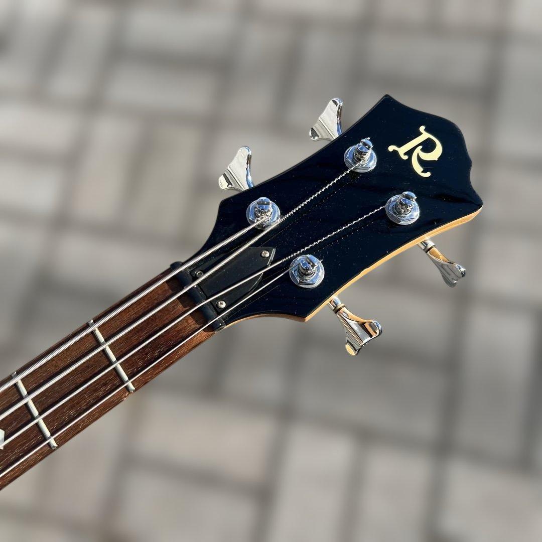 B.C.Rich Warlock Bass エレキベース